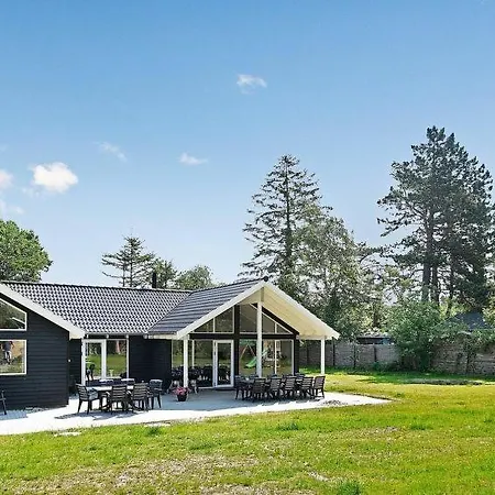 Sleeps 18 Pool Wifi